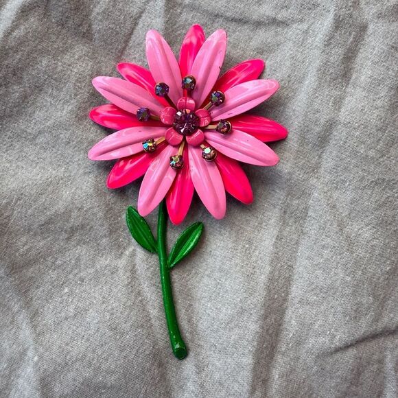 vintage Jewelry - Mid Century Mod Pink & Green Enamel Daisy Flower Power Brooch with Rhinestone Ac